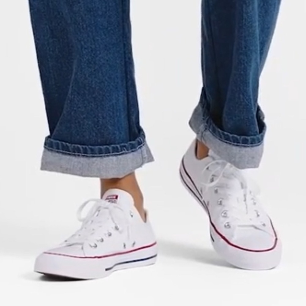 Converse Women’s Low Top Sneakers EU 37